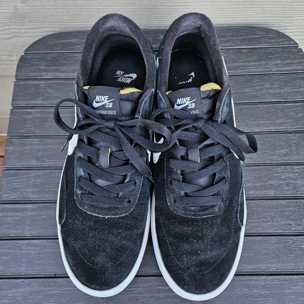 Nike SB Heritage Vulc Black White Skate Sneaker Shoes CD5010-003 Men's Size 9.5